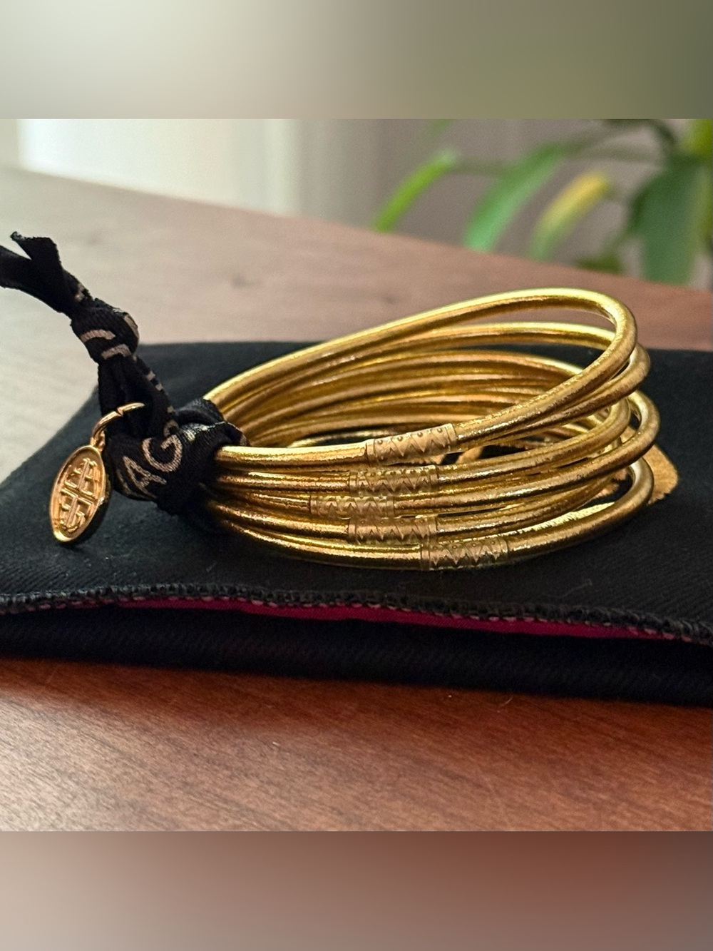 NWT Budhagirl AURA LUMINE ALL WEATHER BANGLES® (SET OF 6) Size large 🤩💖💐